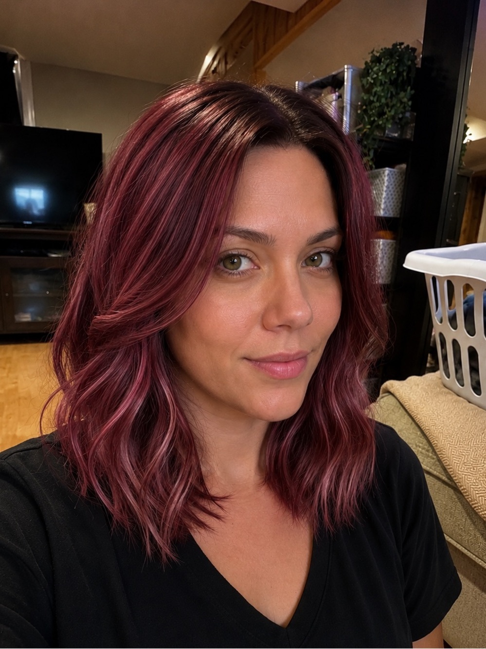 CSC Luxury Burgundy Wavy Synthetic Wig with Side Part - Women’s Fashion Hair